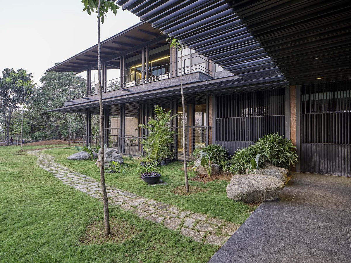 Lakeshore House